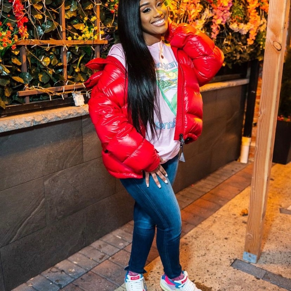 Meet your Posher, Jada